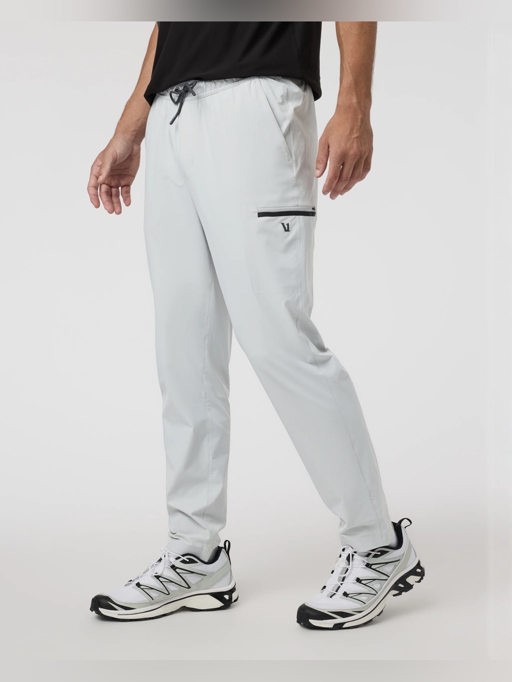 Vuori Men's Grafton sky grey unlined classic fit pants sz small